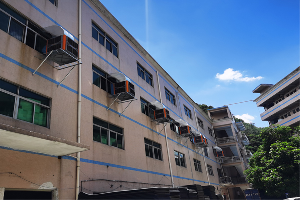 <div style= <div style=